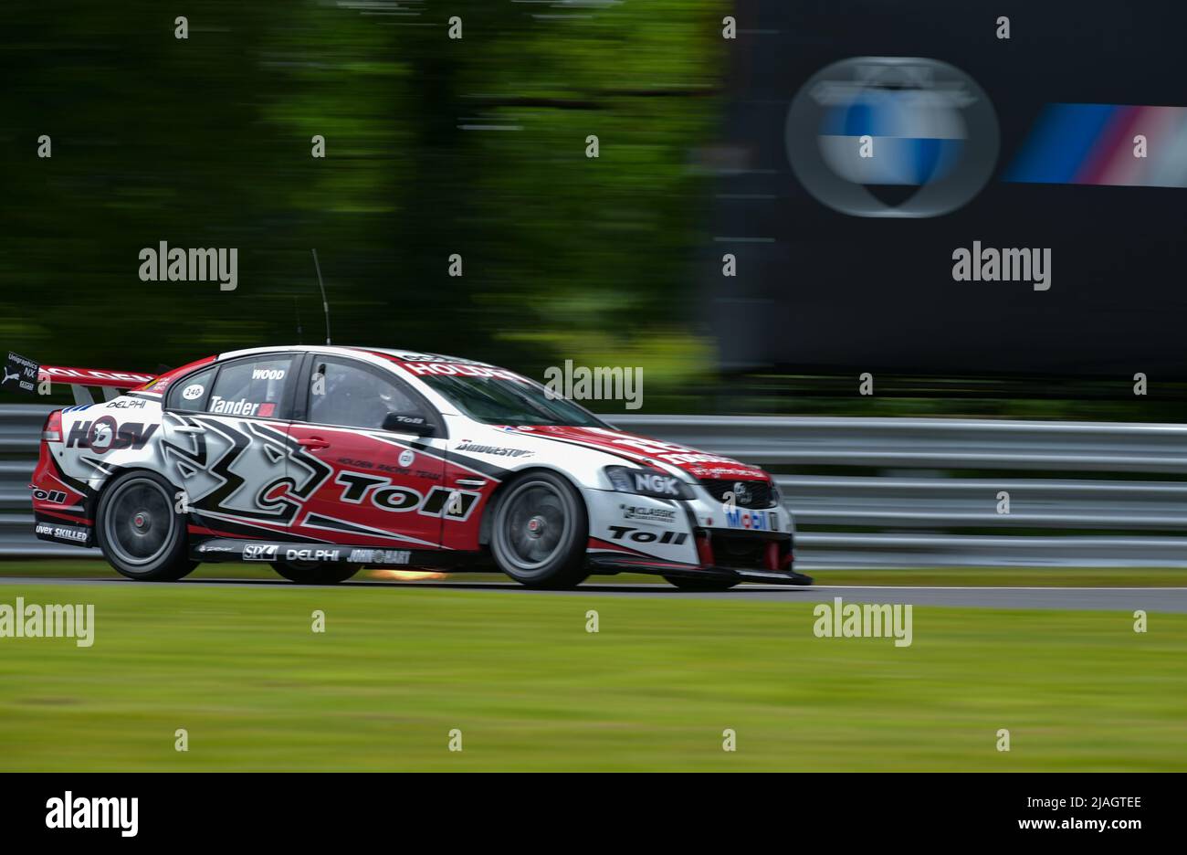 Barc Racing BARC CLUB CAR CHAMPIONSHIPS - OULTON PARK The British Automobile Racing ...