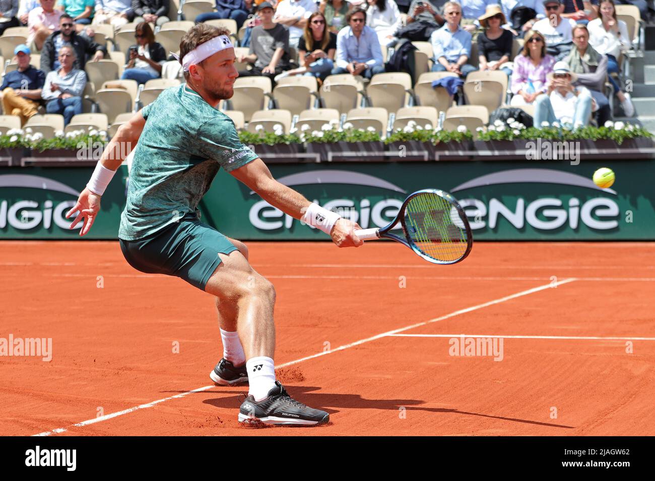 30th May 2022; Roland Garros, Paris, France: French Open Tennis tournament:  Casper Ruud (NOR) in action against Hubert Hurkacz (POL Stock Photo - Alamy