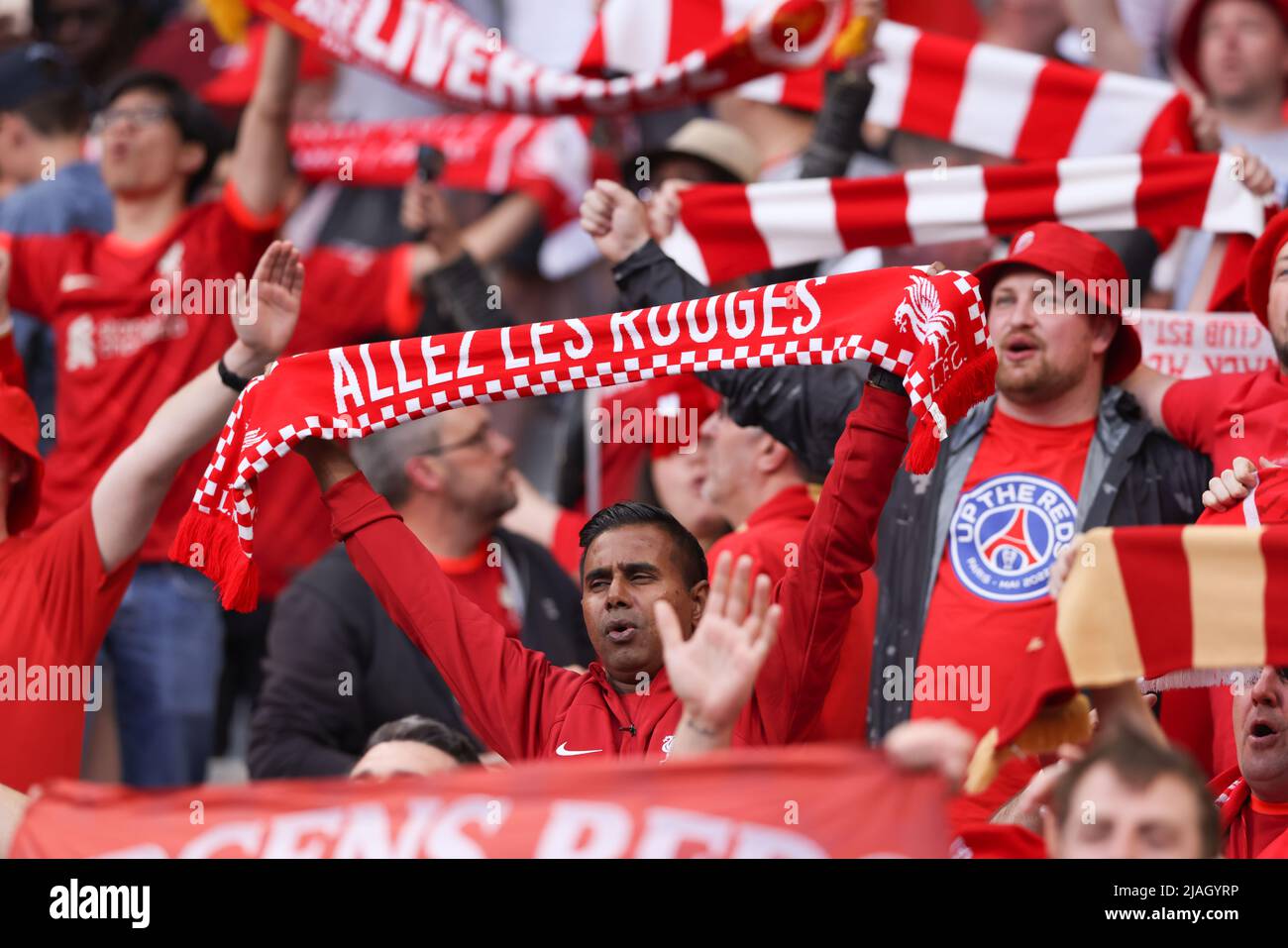 Paris, France, 28th May 2022. Liverpool fans sing as You'll Never Walk Alone is played prior to the UEFA Champions League match at Stade de France, Paris. Picture credit should read: Jonathan Moscrop / Sportimage Stock Photo
