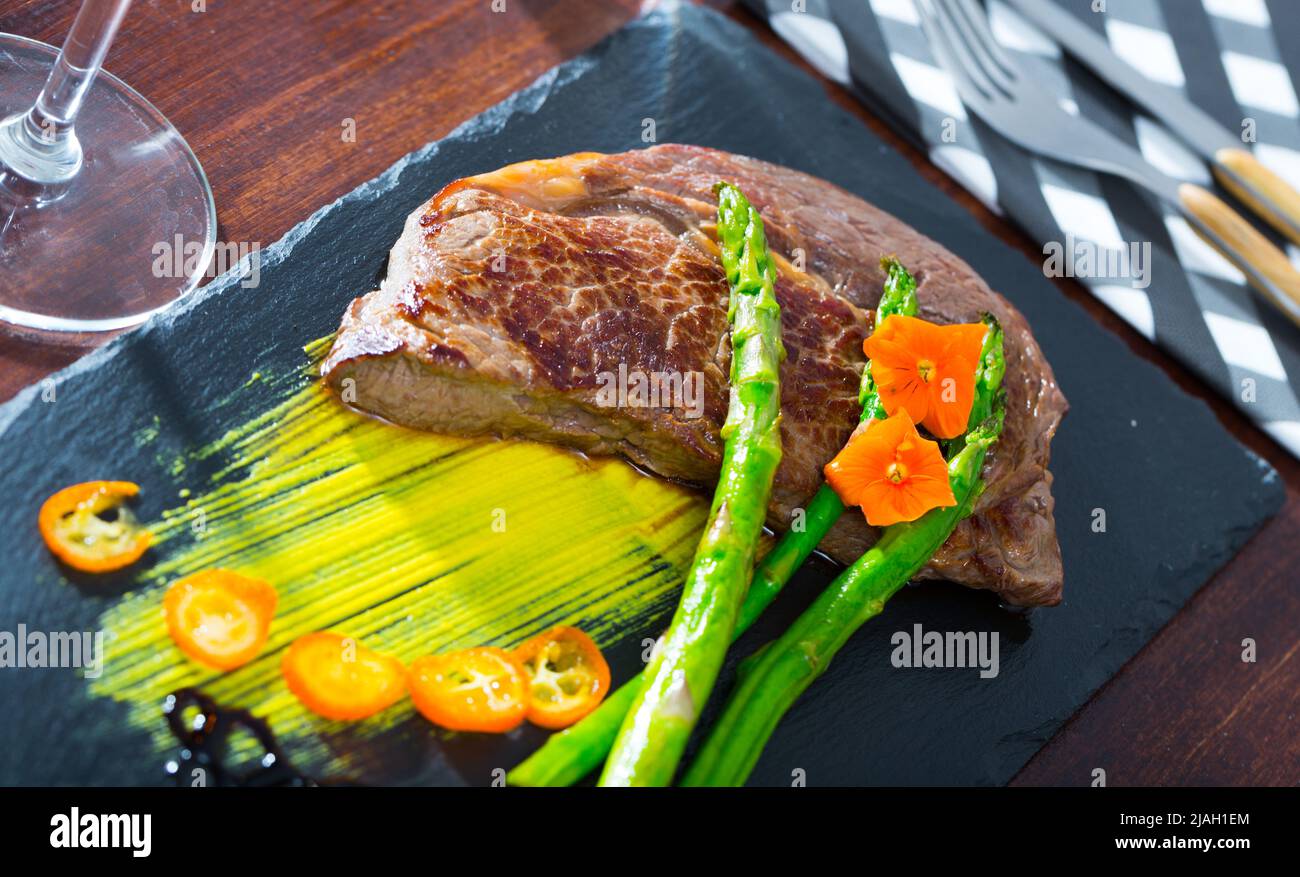Juicy roasted beef entrecote Stock Photo Alamy