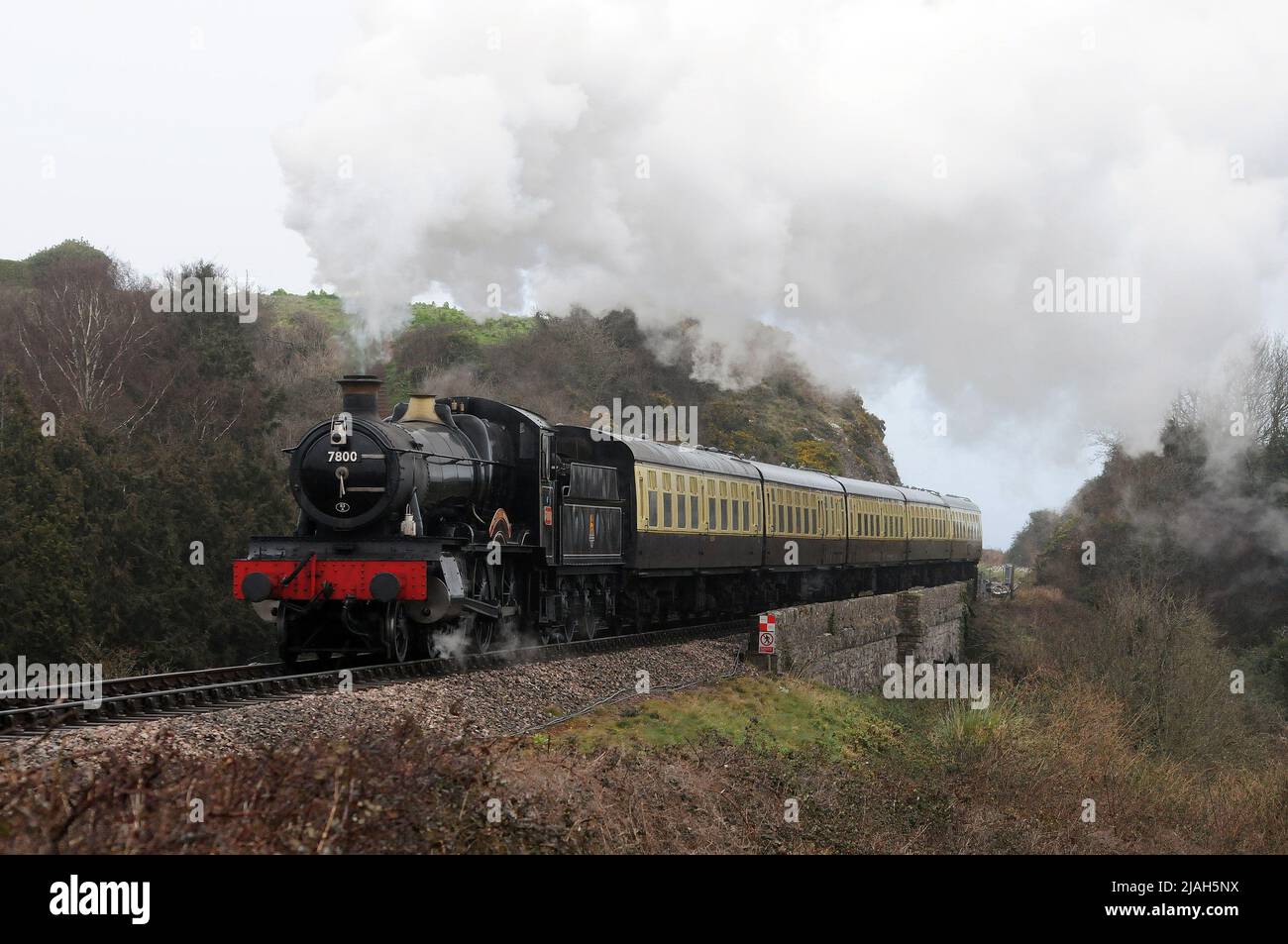 "Lydham Manor" (running s "Torquay Manor") crossing Broadsands Viaduct