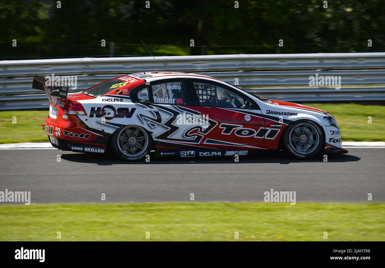 Barc Racing BARC CLUB CAR CHAMPIONSHIPS - OULTON PARK The British Automobile Racing ...
