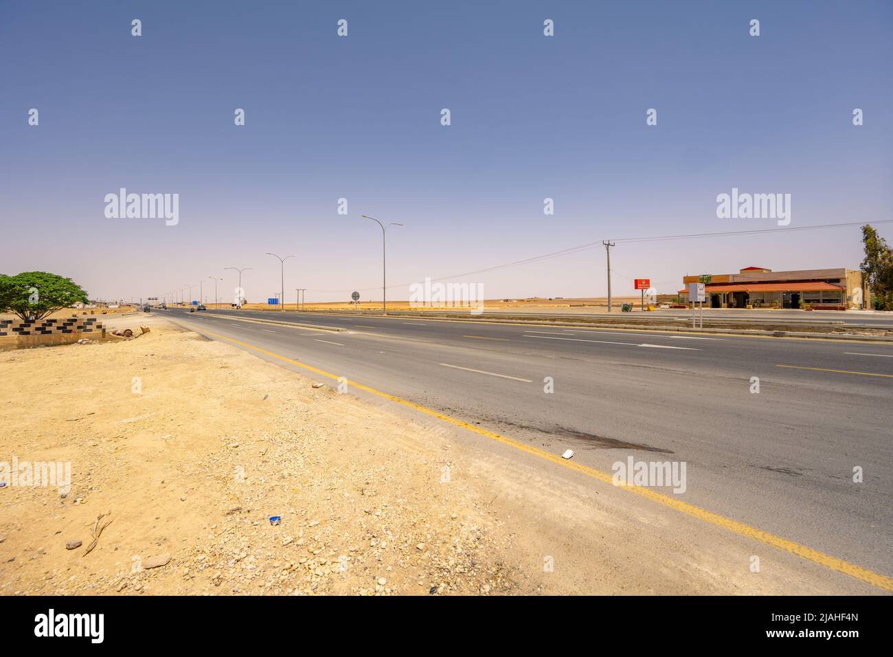 Desert highway between Madaba and Karak Jordan Stock Photo