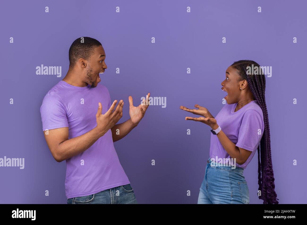 Excited black woman shouting hi-res stock photography and images - Alamy