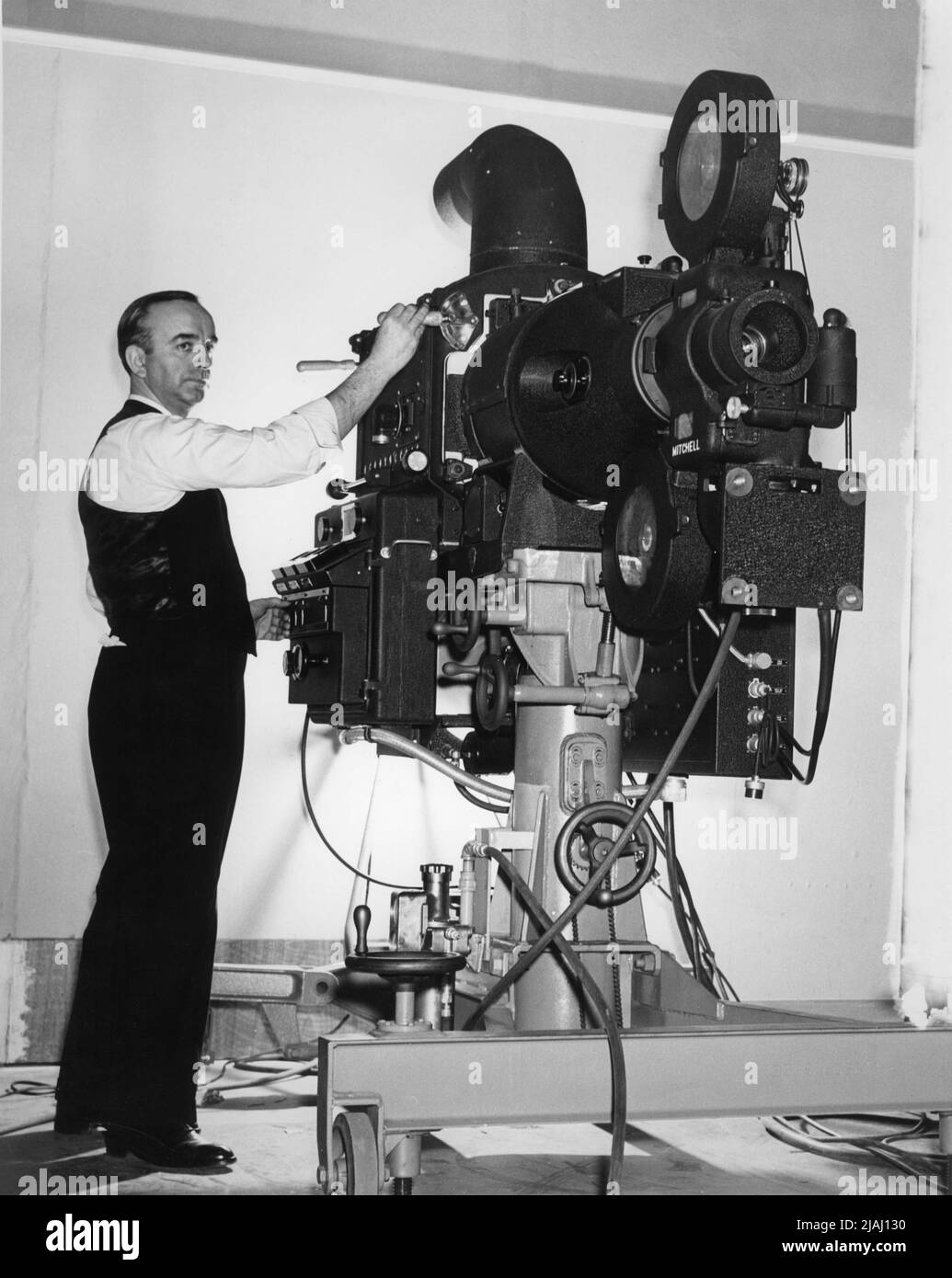 Huge MITCHELL REAR / BACK PROJECTION MACHINE with Projectionist circa