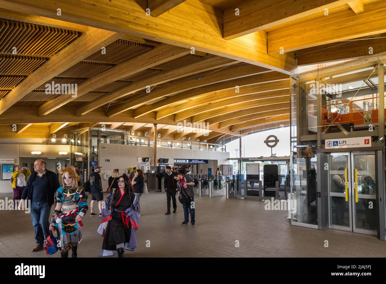 Curved wooden roof of the ticket hall of the Abbey Wood Elizabeth Line station Stock Photo