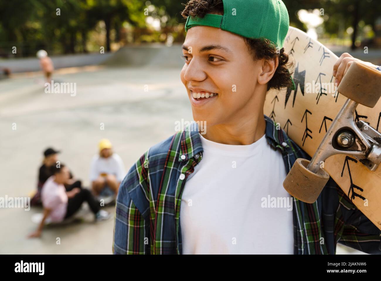 Hispanic teen boy smiling hi-res stock photography and images - Alamy