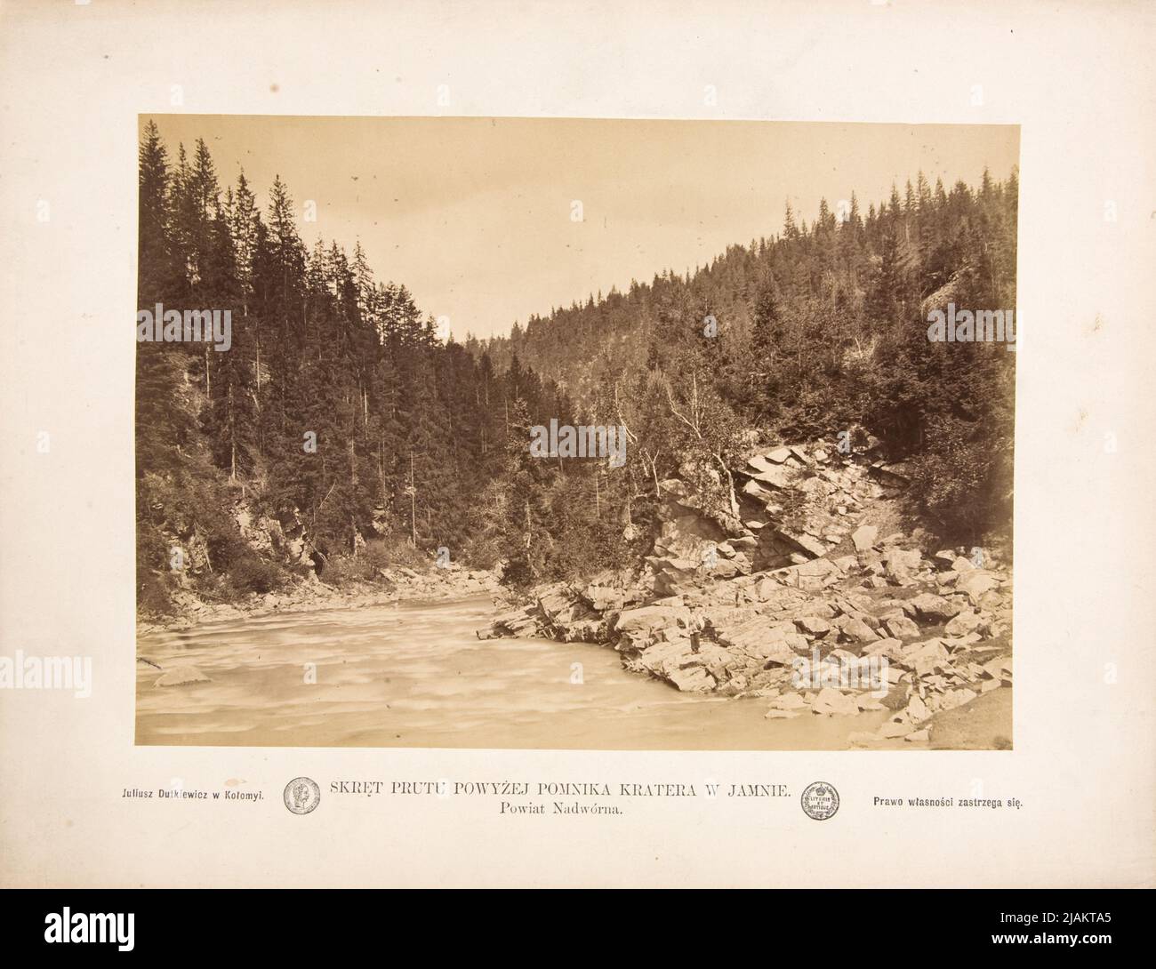 YAMNA – view on Prut on the section above the Krater monument Dutkiewicz, Juliusz Stock Photo