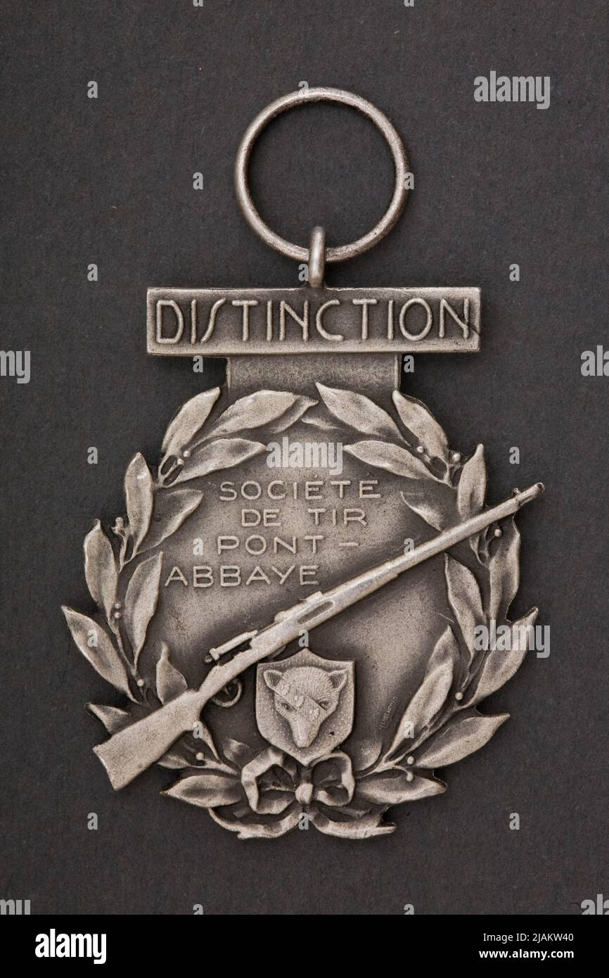 Memorial badge of the shooting competition in Abbaye Huguenin Frères & Co Stock Photo