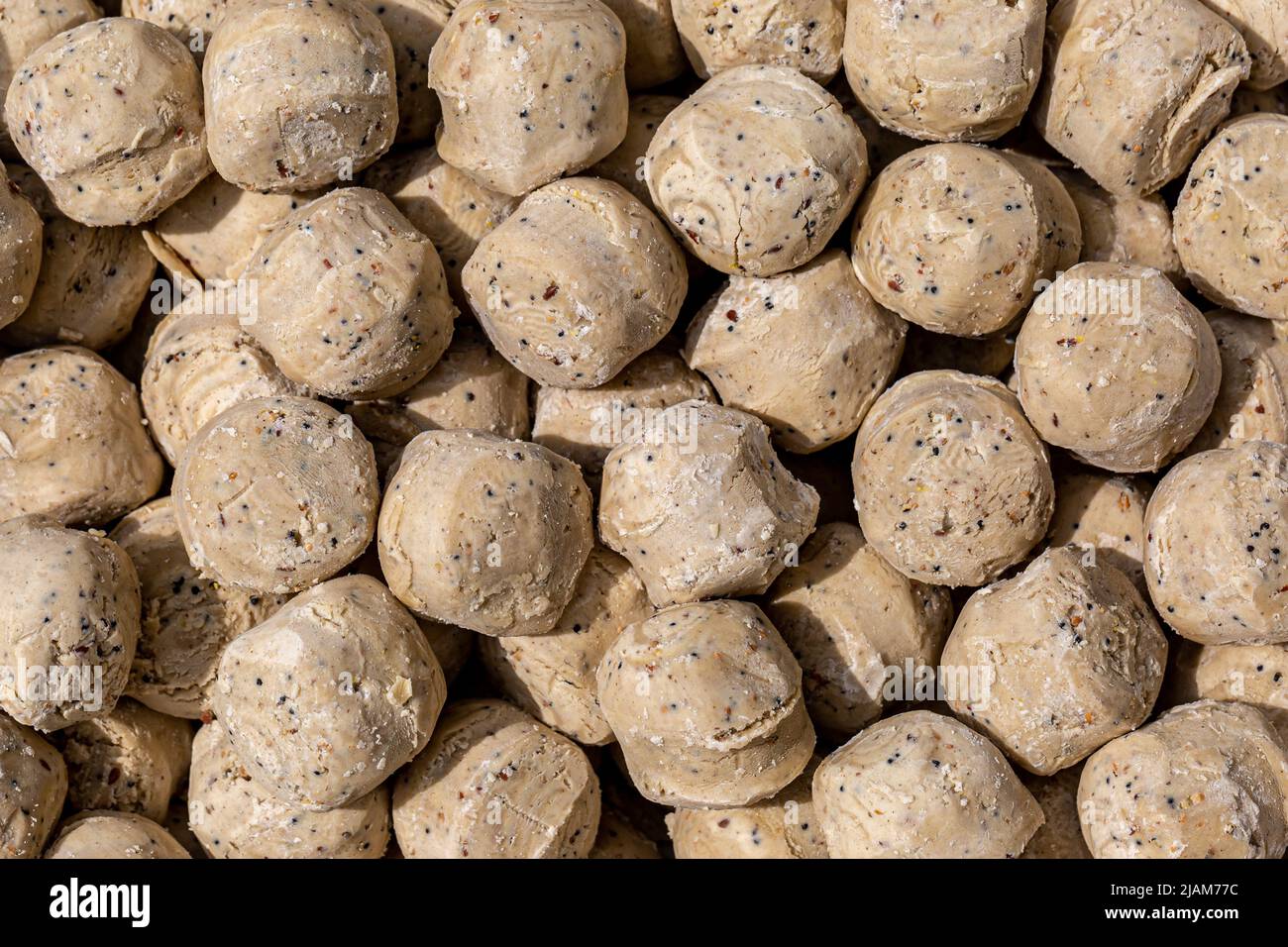 Suet balls birds hires stock photography and images Alamy