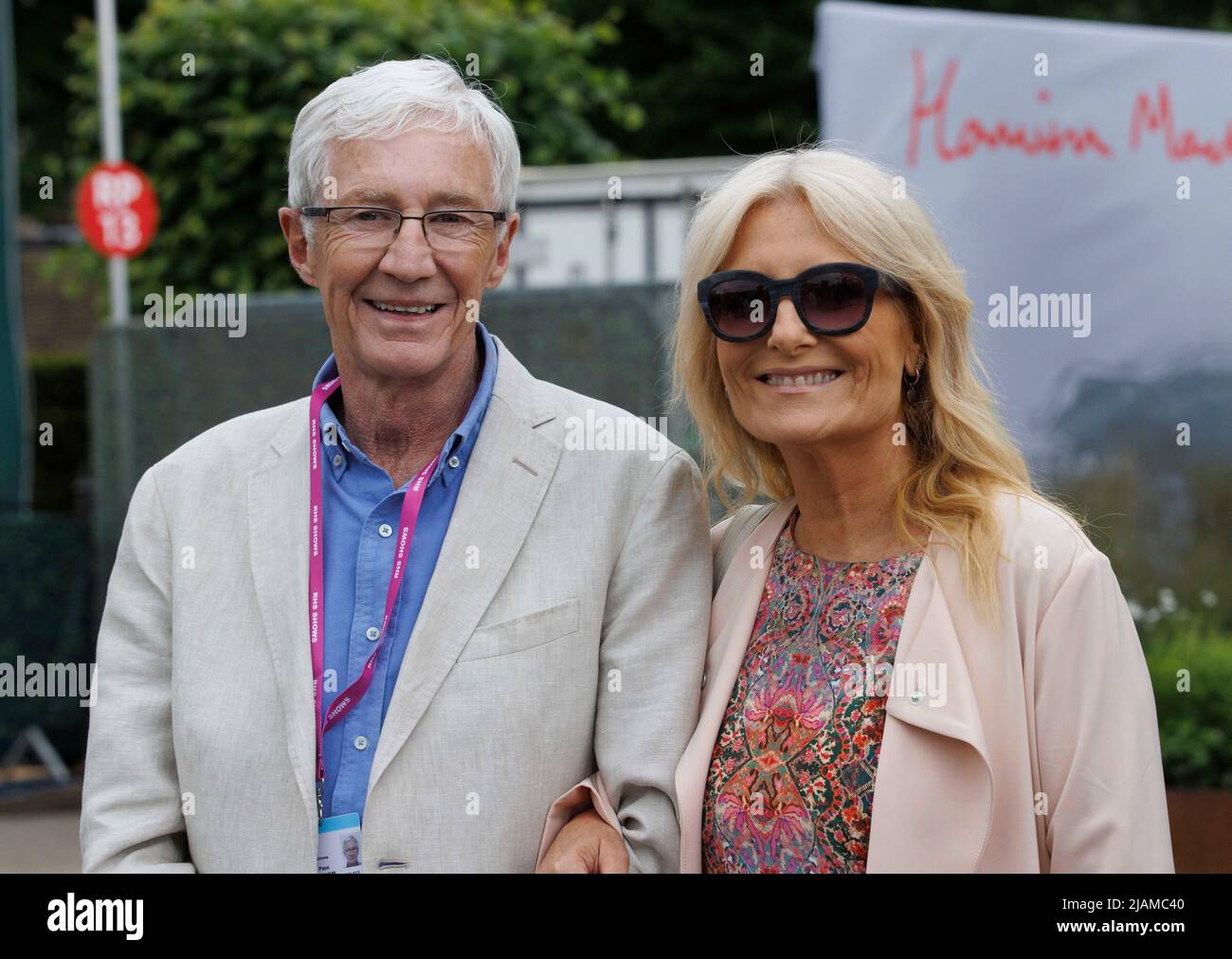 Paul O'Grady and Gaby Roslin, at the RHS Chelsea Flower Show. Stock Photo
