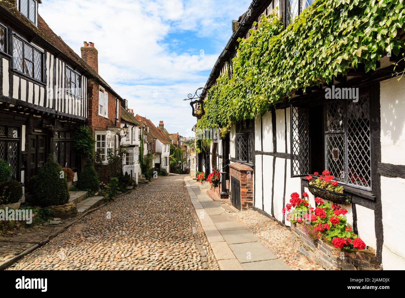 The 15th century timbered Mermaid Inn on narrow cobbled street in historic Cinque Port town. Mermaid Street, Rye, East Sussex, England, UK, Britain Stock Photo