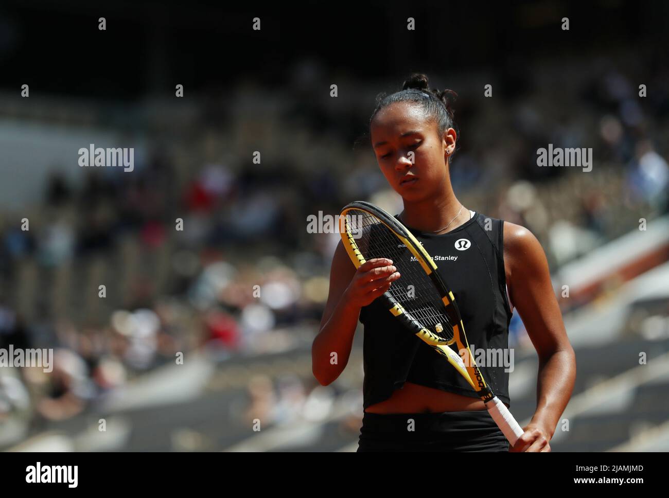 Paris, France. 31st May, 2022. Leylah Fernandez of Canada reacts during the women's singles quarterfinal against Martina Trevisan of Italy at the French Open tennis tournament at Roland Garros in Paris, France, May 31, 2022. Credit: Gao Jing/Xinhua/Alamy Live News Stock Photo