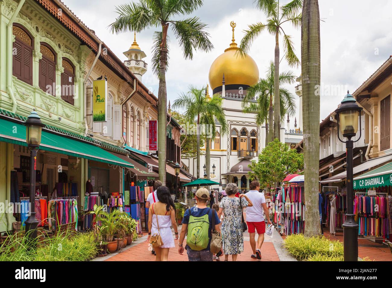 The Sultan Mosque, or Masjid Sultan, seen from Bussorah Street, Republic of Singapore.  Sultan Mosque is the largest in Singapore and a national monum Stock Photo