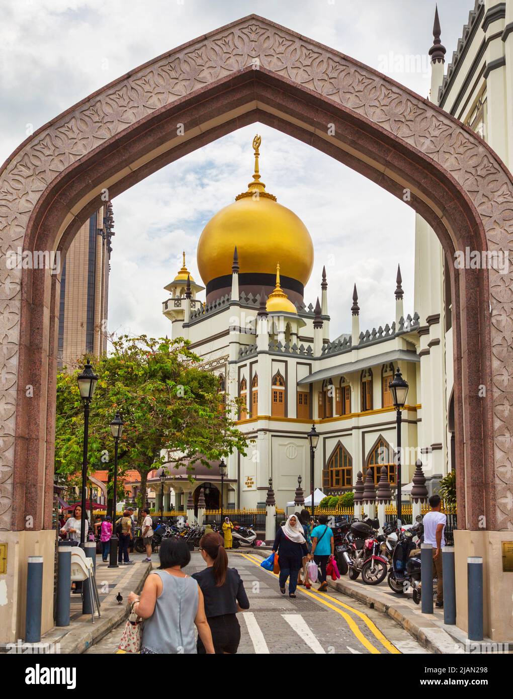 The Sultan Mosque, or Masjid Sultan, Republic of Singapore.  Sultan Mosque is the largest in Singapore and a national monument.  It was designed by Si Stock Photo