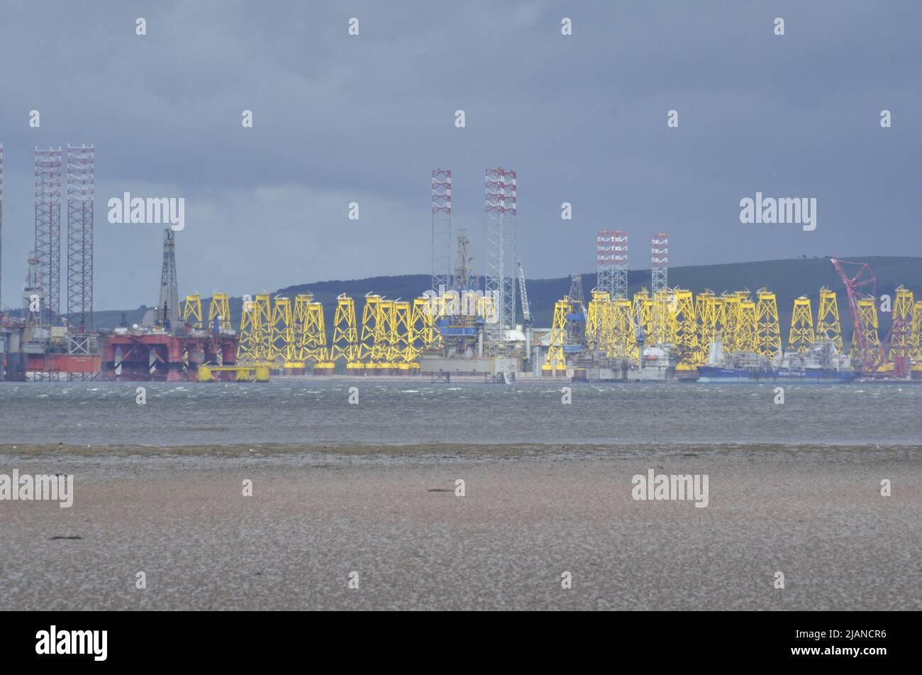 Platform Rig Uk Offshore oil platform rigs hi-res stock photography and images - Alamy
