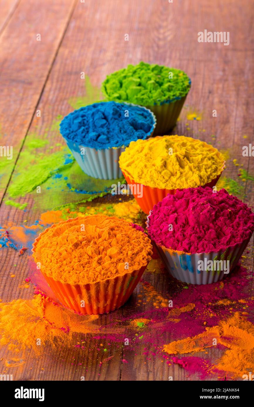 Indian yellow pigment hi-res stock photography and images - Alamy