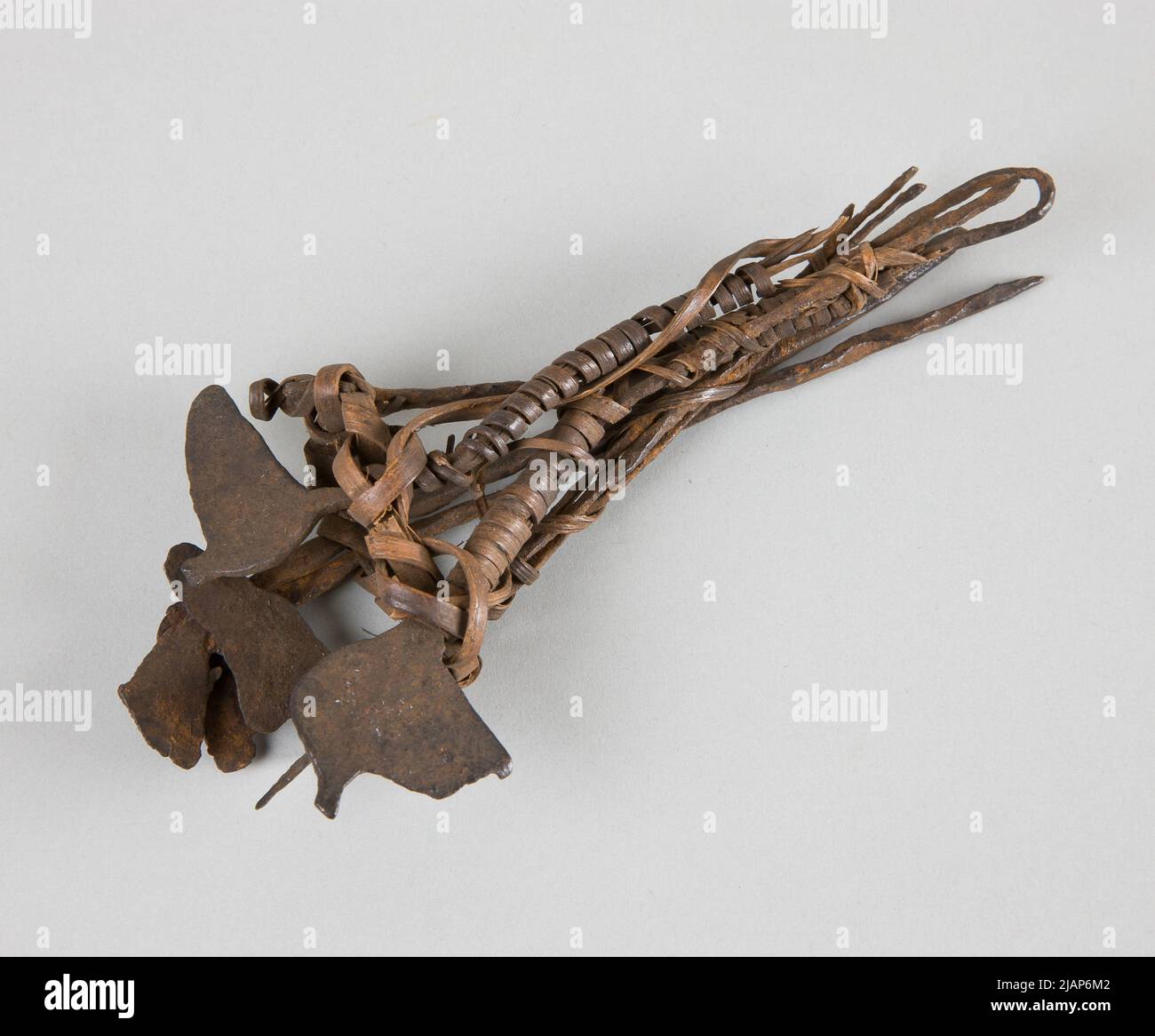 Iron rod beam subject money, Fang ethnic group, northwestern Gabon; XIX W. Fang ethnic group