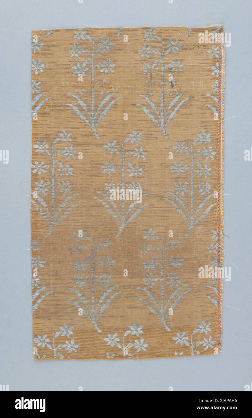 Gold fabric hi-res stock photography and images - Alamy