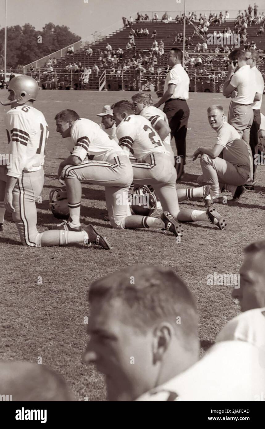 during the first half of the BCS National Championship NCAA college football  game Monday, Jan. 10, 2011, in Glendale, Ariz. (AP Photo/Matt York Stock  Photo - Alamy