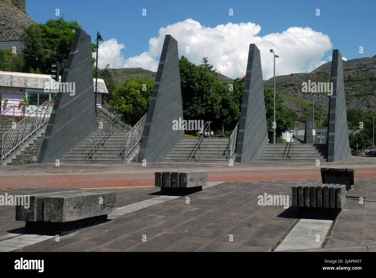 Slate sculptures commemorating the slate mining industry at Blaenau