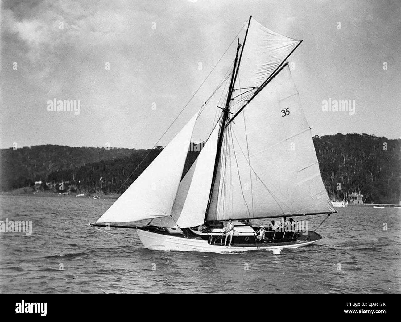 1930s yachting hi-res stock photography and images - Alamy