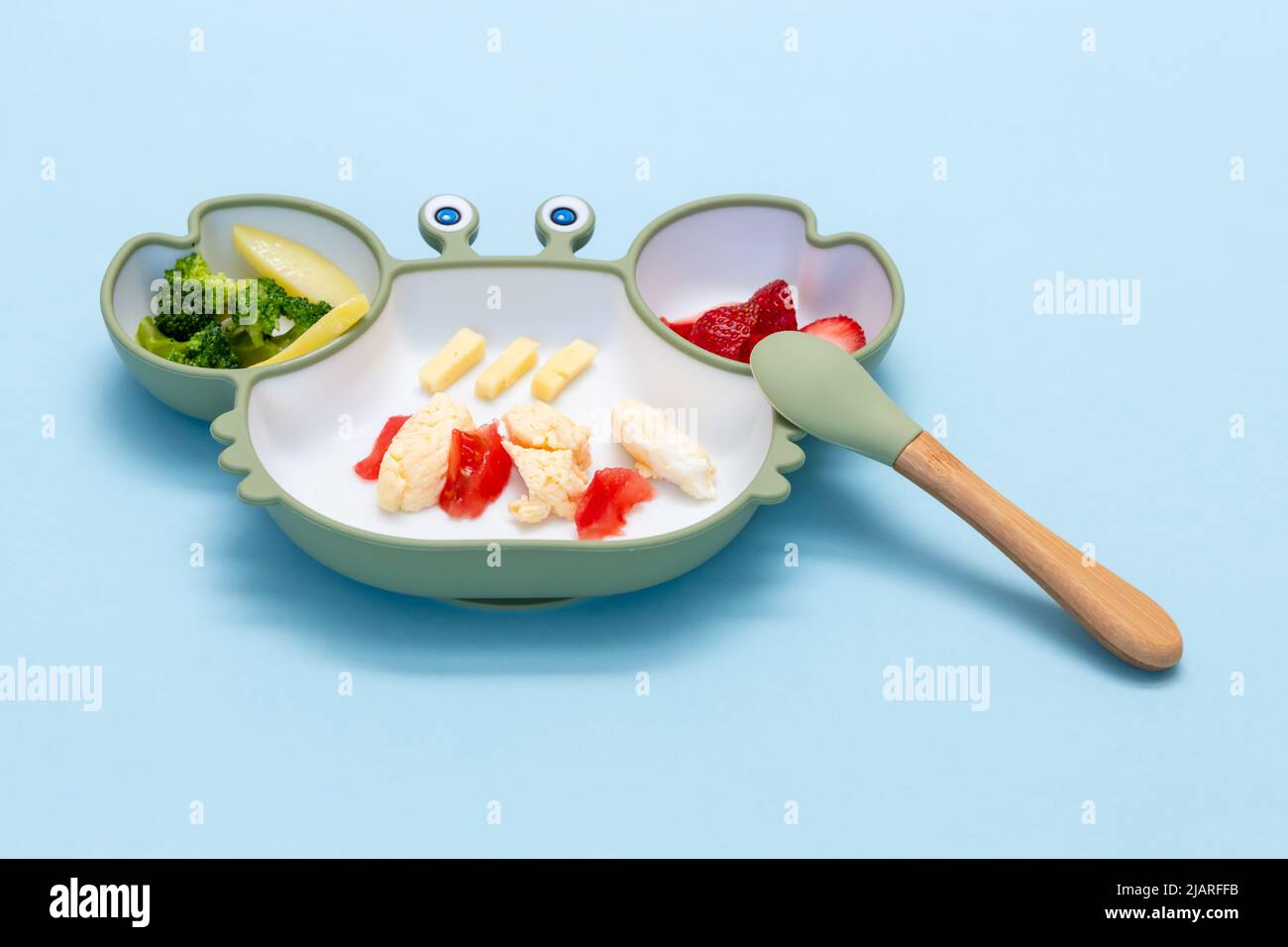 Baby Led weaning, blw. First baby food. Silicon plate with mixed