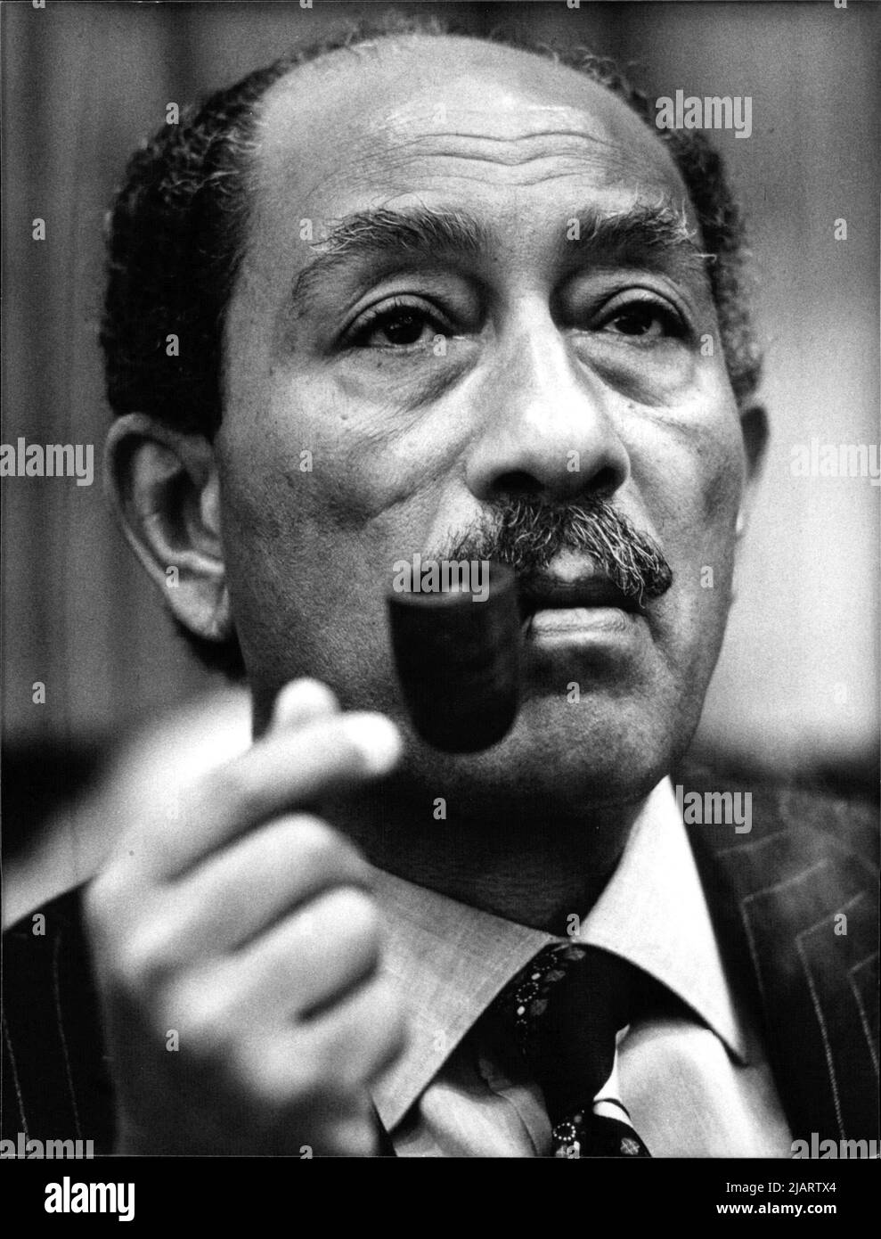 Mohammed Anwar el-Sadat, ägyptischer Staatspräsiden, im Amt von 1970 bis zu seiner Ermordung am 6.10.81. Er führte Ägypten in den Jom-Kippur-Krieg 1973, löste das Land aus der engen Bindung an die Sowjetunion und schloss 1979 einen Friedensvertrag mit Israel, wofür den Friedensnobelpreis erhielt. Stock Photo