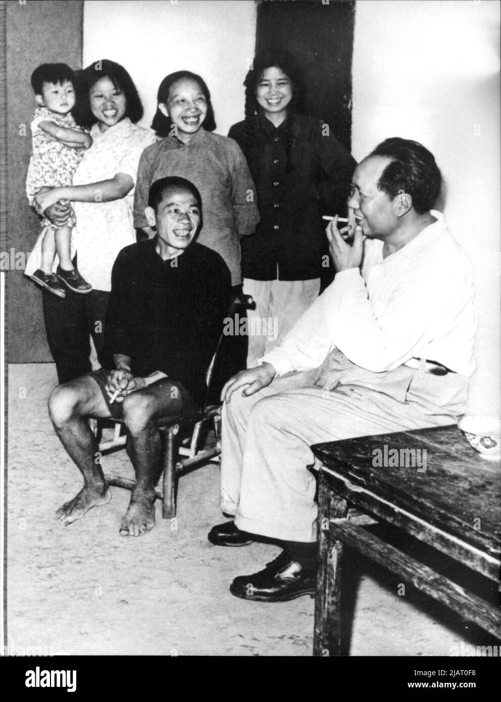 Mao Tse-tung, chinesischer KP-Chef besuchte im Juni 1959 eine Bauernfamilie in seinem Heimatort Shaoshan. Stock Photo