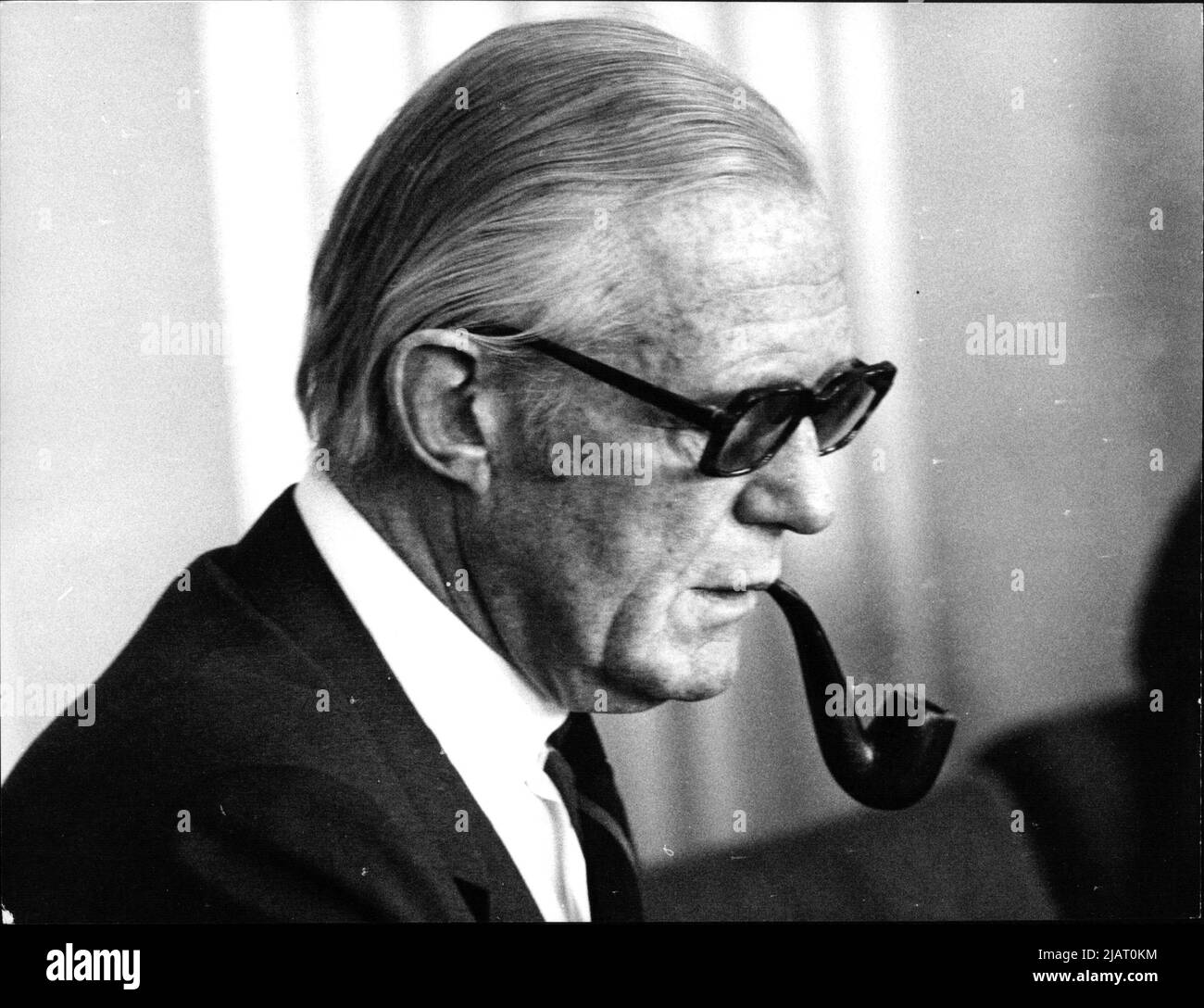 Banken schwarz hi-res stock photography and images - Alamy