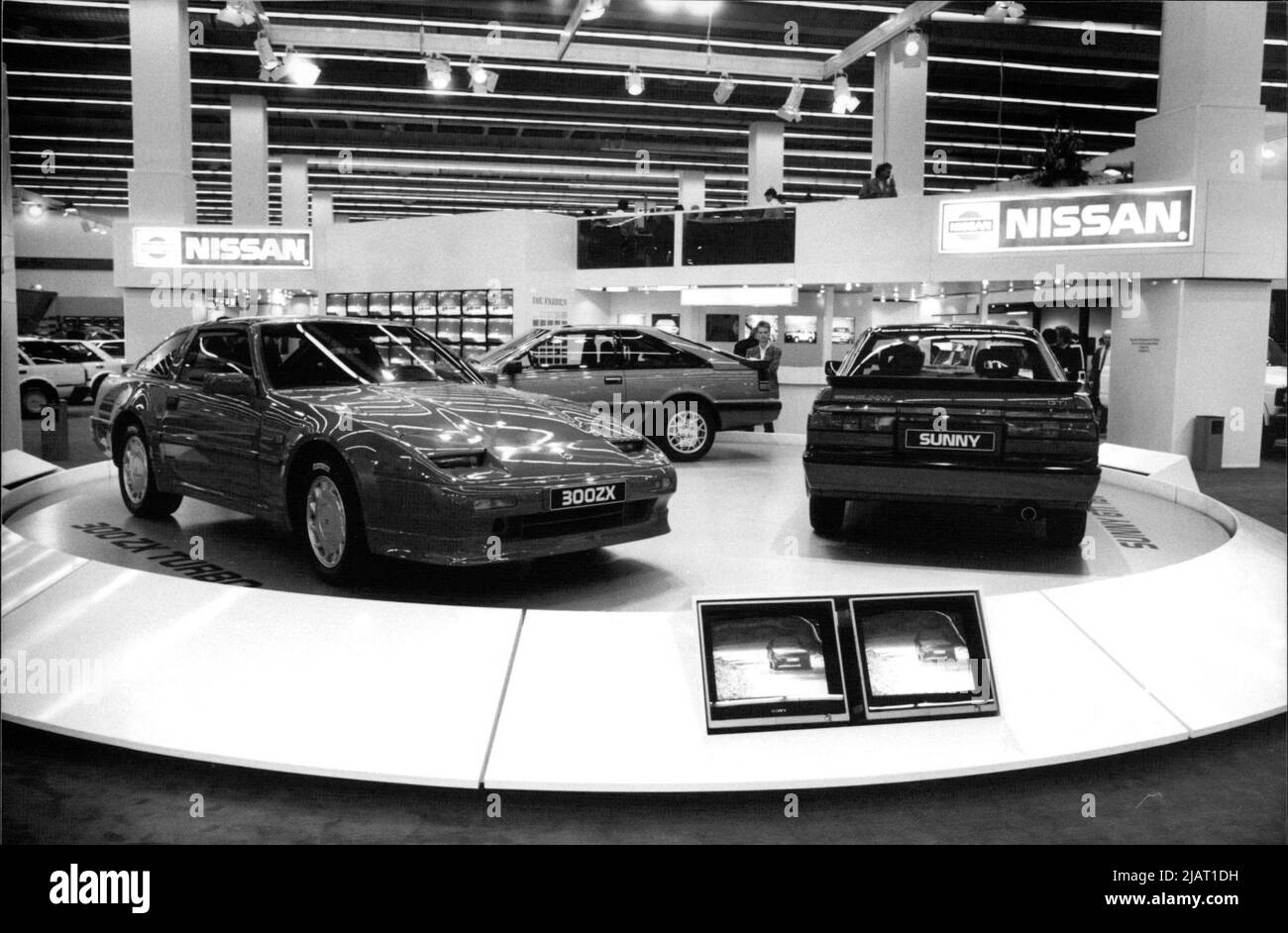 Autos der Marke Nissan bei der 52. Internationalen Automobilausstellung in Frankfurt. Stock Photo
