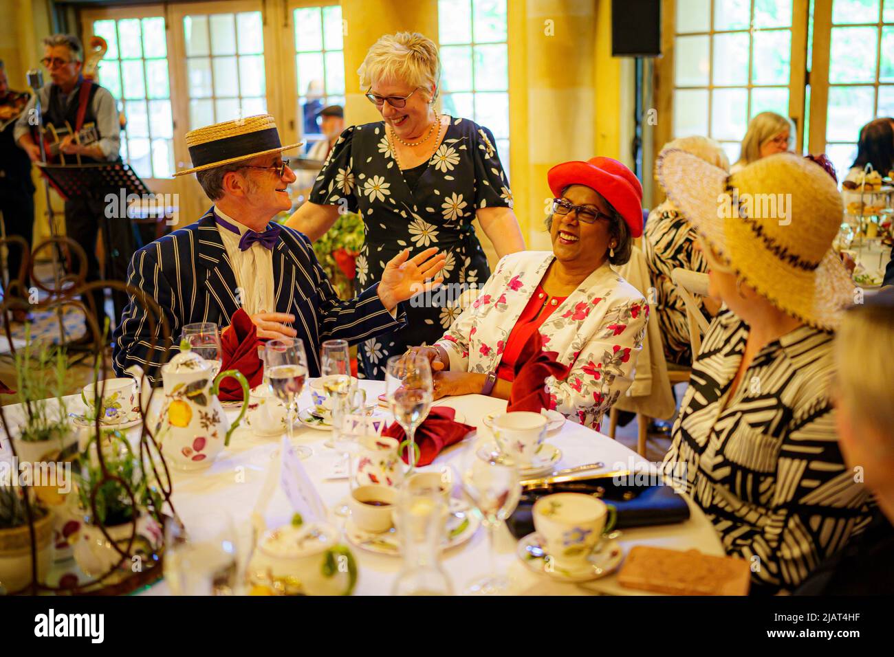 Invited guests across hires stock photography and images Alamy