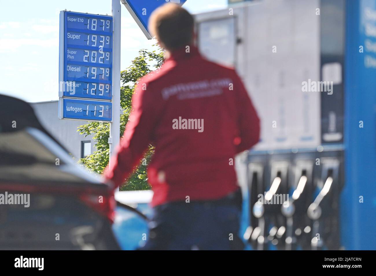 Tank discount prices will fall to under two euros on June 1, 2022 with