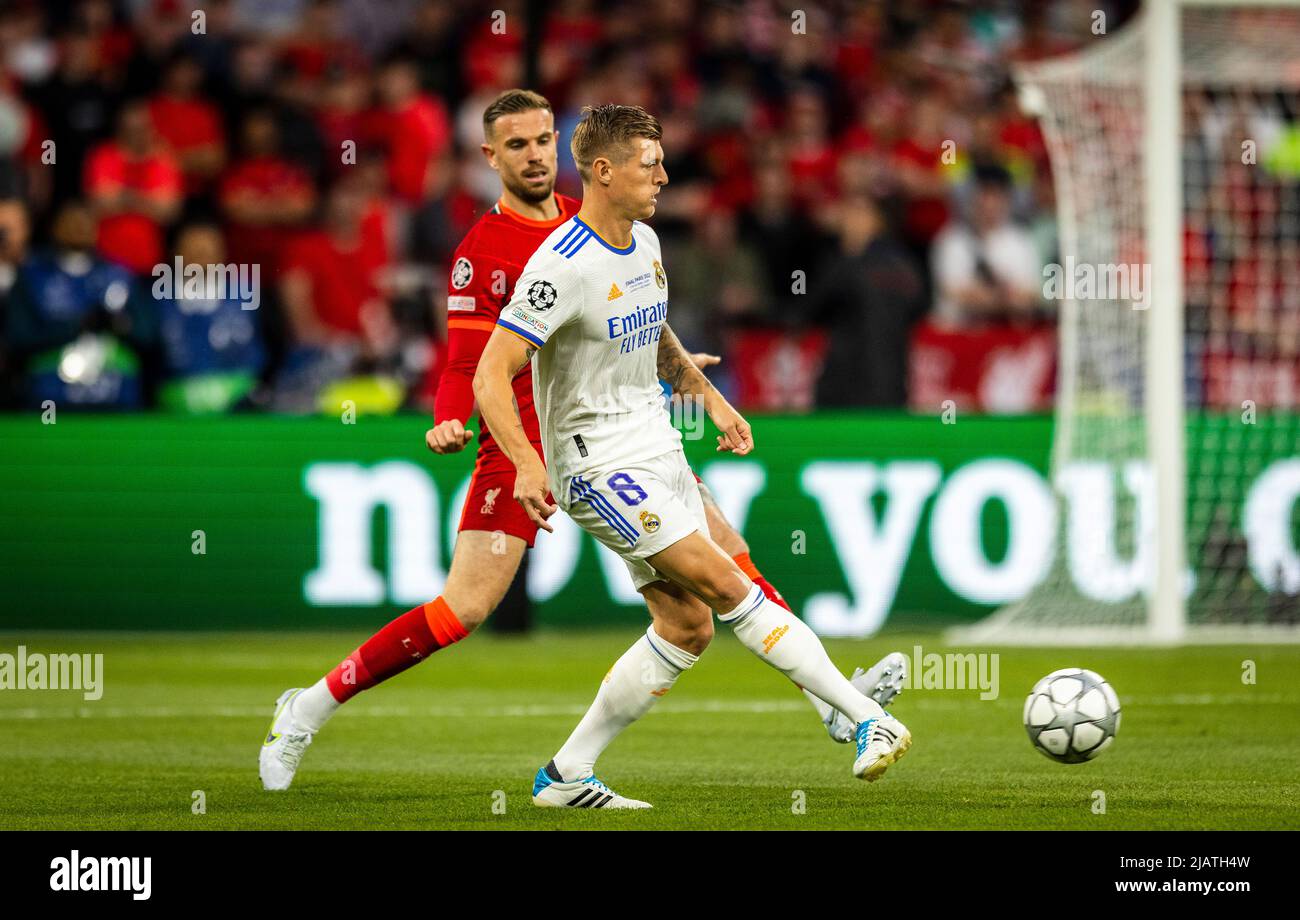 Toni Kroos (Real), Jordan Henderson (Liverpool) FC Liverpool - Real Madrid  Paris, Champions League, Finale, 28.05.2022, Fussball;  Saison 2021/22  Fo Stock Photo