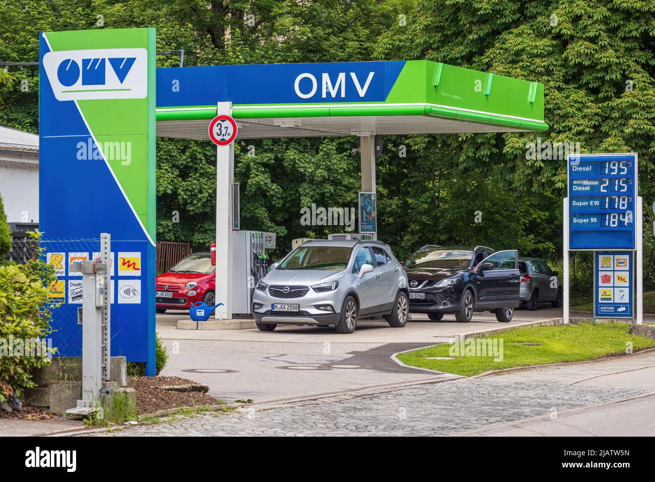 MUNICH, GERMANY - JUNE 1: Price panel at gas station displaying prices for gas on June 1, 2022 in Munich, Germany. Starting June 1st, energy taxes Stock Photo