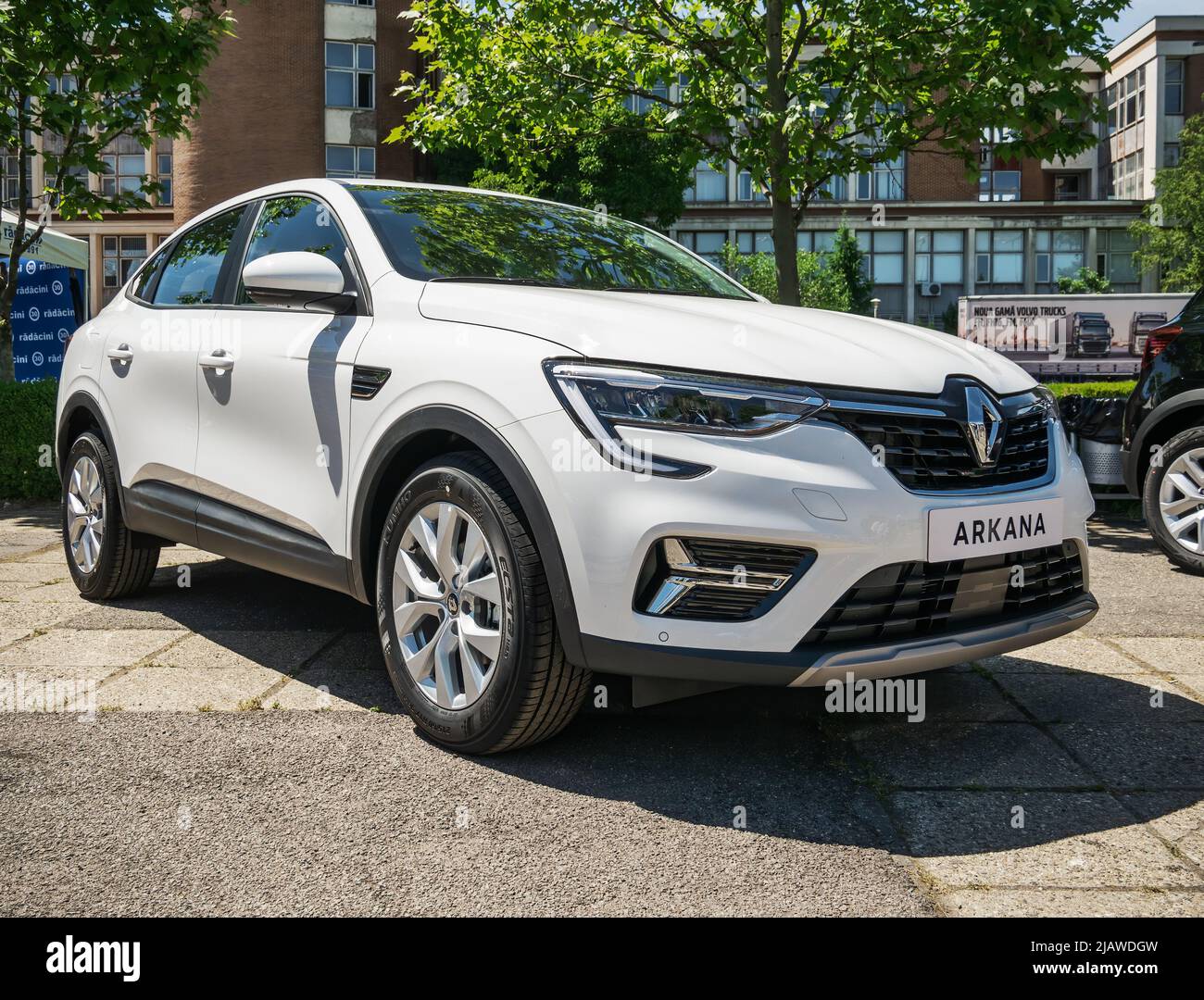 Renault Koleos 4x4 Stock Photo - Alamy