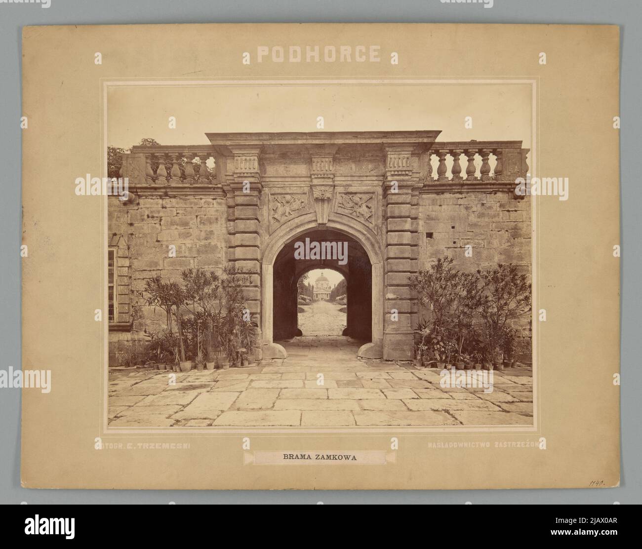 PIDHIRTSI the residence of the Koniecpolski, Sobieski and Rzewuski famiIIes castle gate the