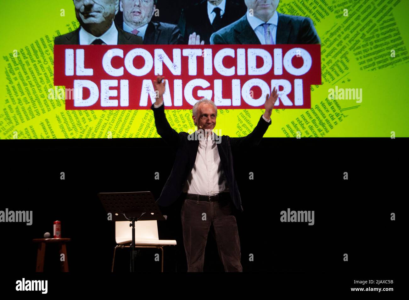 Il direttore del Fatto Quotidiano, Marco Travaglio, al festival del giornalismo a Perugia Stock Photo