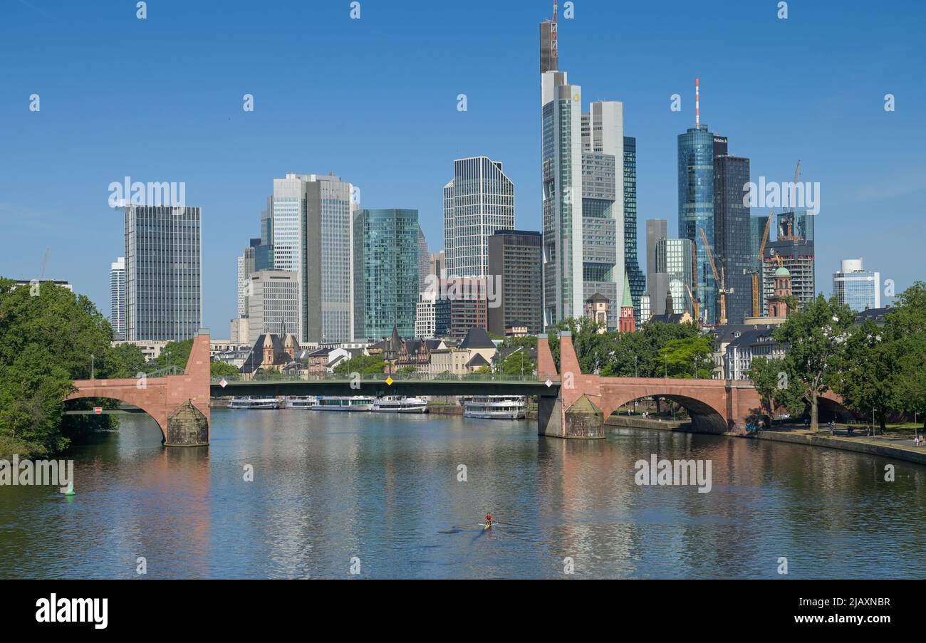 Alte Brücke, Main, Skyline, Hochhäuser, Stadtzentrum, Frankfurt am Main