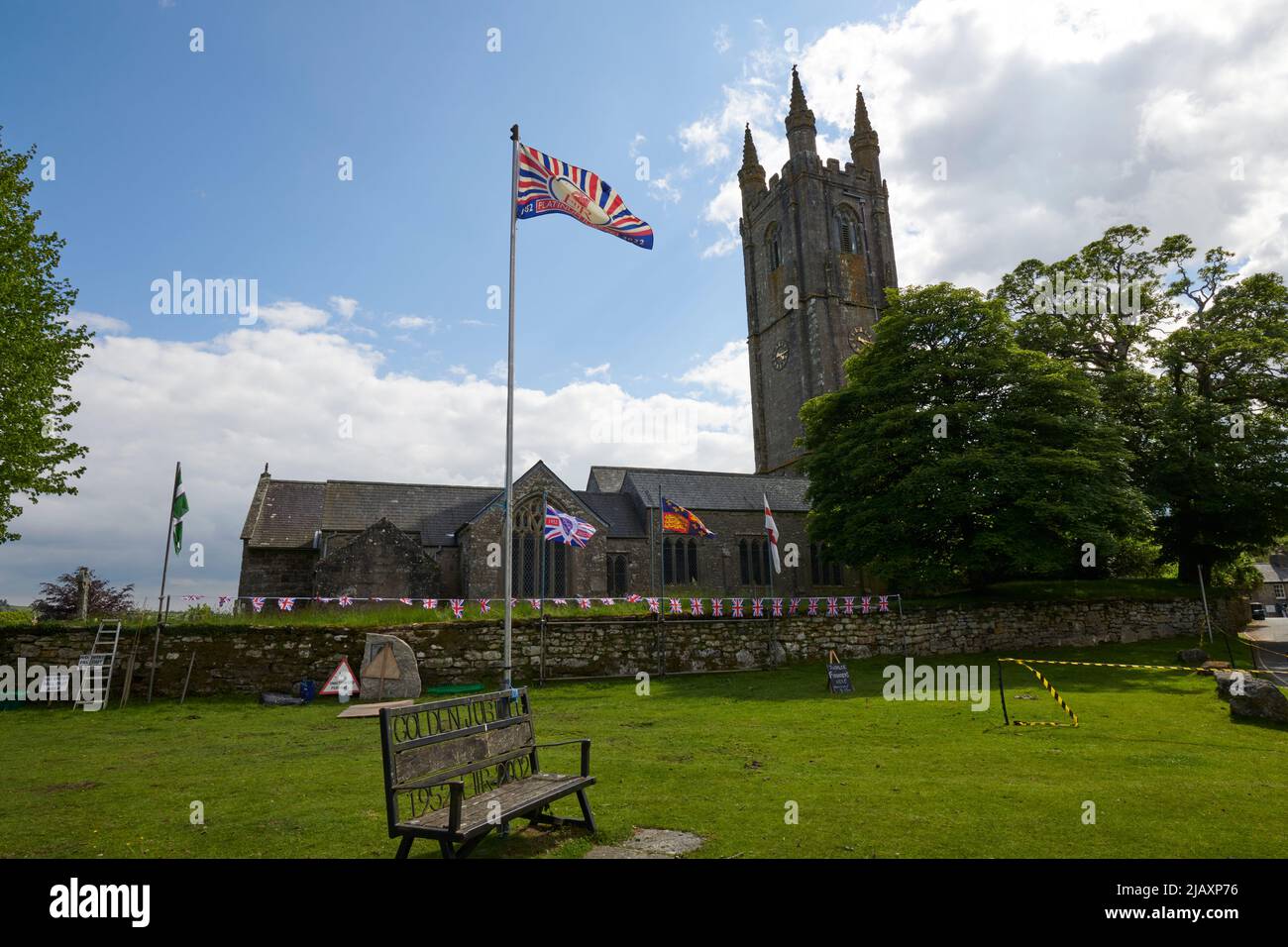 Widecome-in-the-Moor, Devon, UK. 1st June 2022. Platinum Jubilee: The small Dartmoor Village of Widecombe on the Moor makes its' final preparations for the Jubilee of HM Queen Elizabeth II Credit: Will Tudor/Alamy Live News Stock Photo