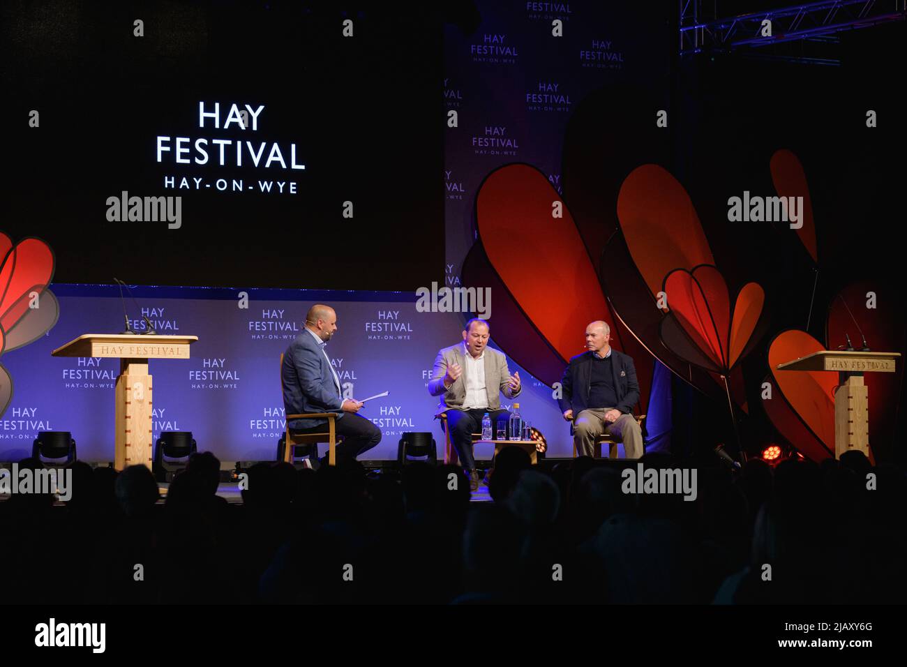 Hay-on-Wye, Wales, UK. 1st June, 2022. Steve Thompson talks to Clive Woodward at Hay Festival 2022, Wales. Credit: Sam Hardwick/Alamy. Stock Photo