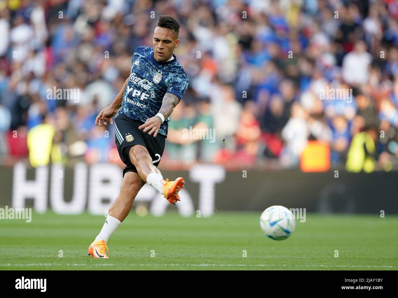 Argentina ’s Lautaro Martínez warms up ahead of the Finalissima 2022 match at Wembley Stadium, London. Picture date: Wednesday June 1, 2022. Stock Photo