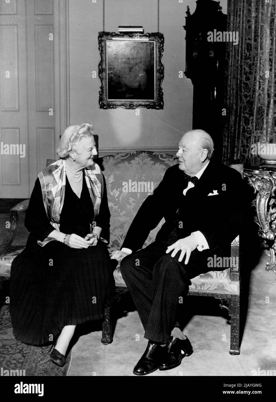 Mr. Churchill's Birthday: The Rt. Hon. Winston Churchill, the Prime Minister and Minister of Defence, who celebrates his 77th Birthday tomorrow (Friday) (He was born 30th November, 1874) photographed with Mrs. Churchill at 10 Downing Street, (London) this afternoon (Thursday). November 29, 1951. (Photo by P.N.A). Stock Photo