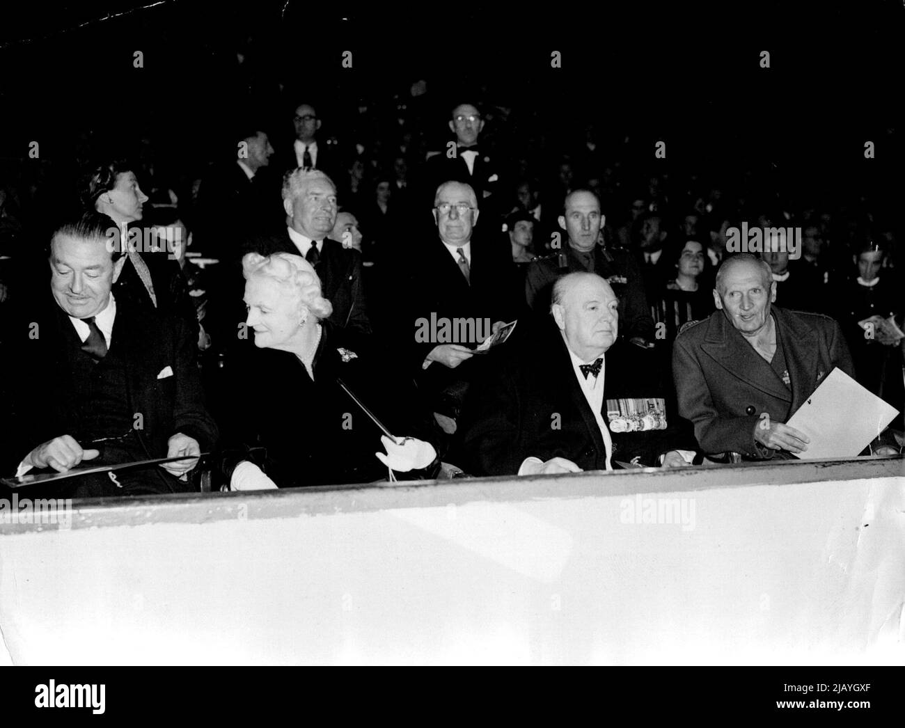 Premier With The Desert Heroes: Distinguished figures at the El Alamein Reunion at the Empress hall, Earls court, London, tonight (Friday) - left to right: Earl Alexander of Tunis; Mrs. Churchill; Mr. Winston Churchill and Viscount Montgomery. October 24, 1952. (Photo by Reuterphoto) Stock Photo