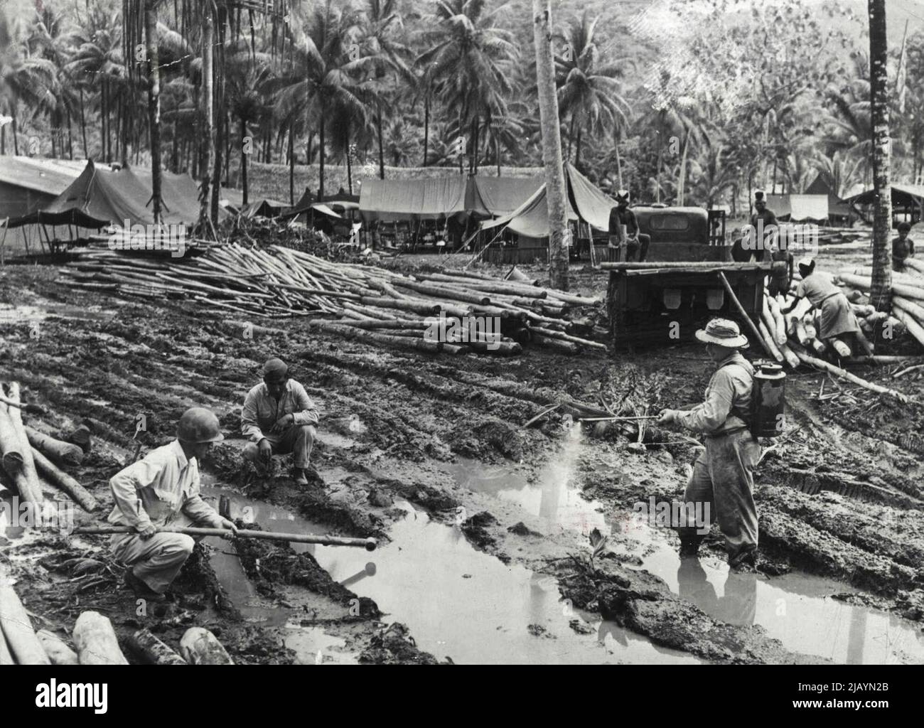 American soldiers in wwii hi-res stock photography and images - Alamy