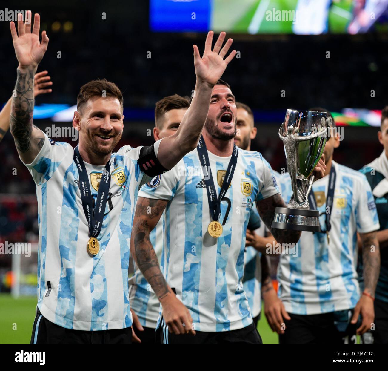 LONDON, UK. JUNE 1ST Lionel Messi of Argentina looks at the camera during the Conmebol - UEFA Cup of Champions Finalissima between Italy and Argentina at Wembley Stadium, London on Wednesday 1st June 2022. (Credit: Federico Maranesi | MI News) Credit: MI News & Sport /Alamy Live News Stock Photo