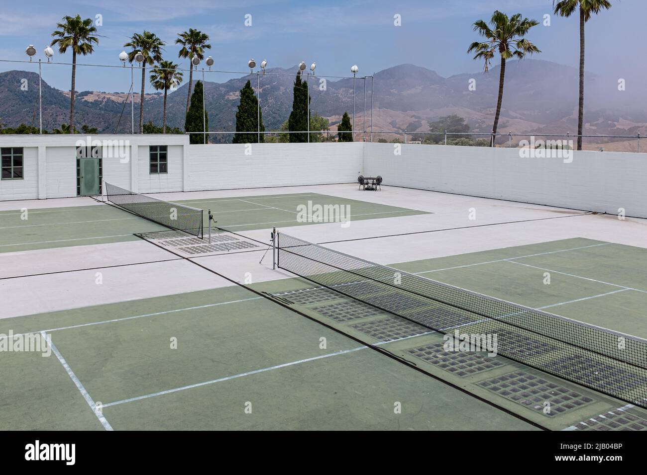 Tennis concrete wall hi-res stock photography and images - Alamy