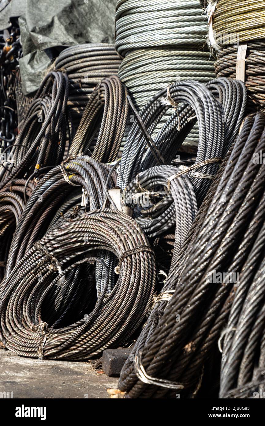 Thick wire cable hi-res stock photography and images - Alamy