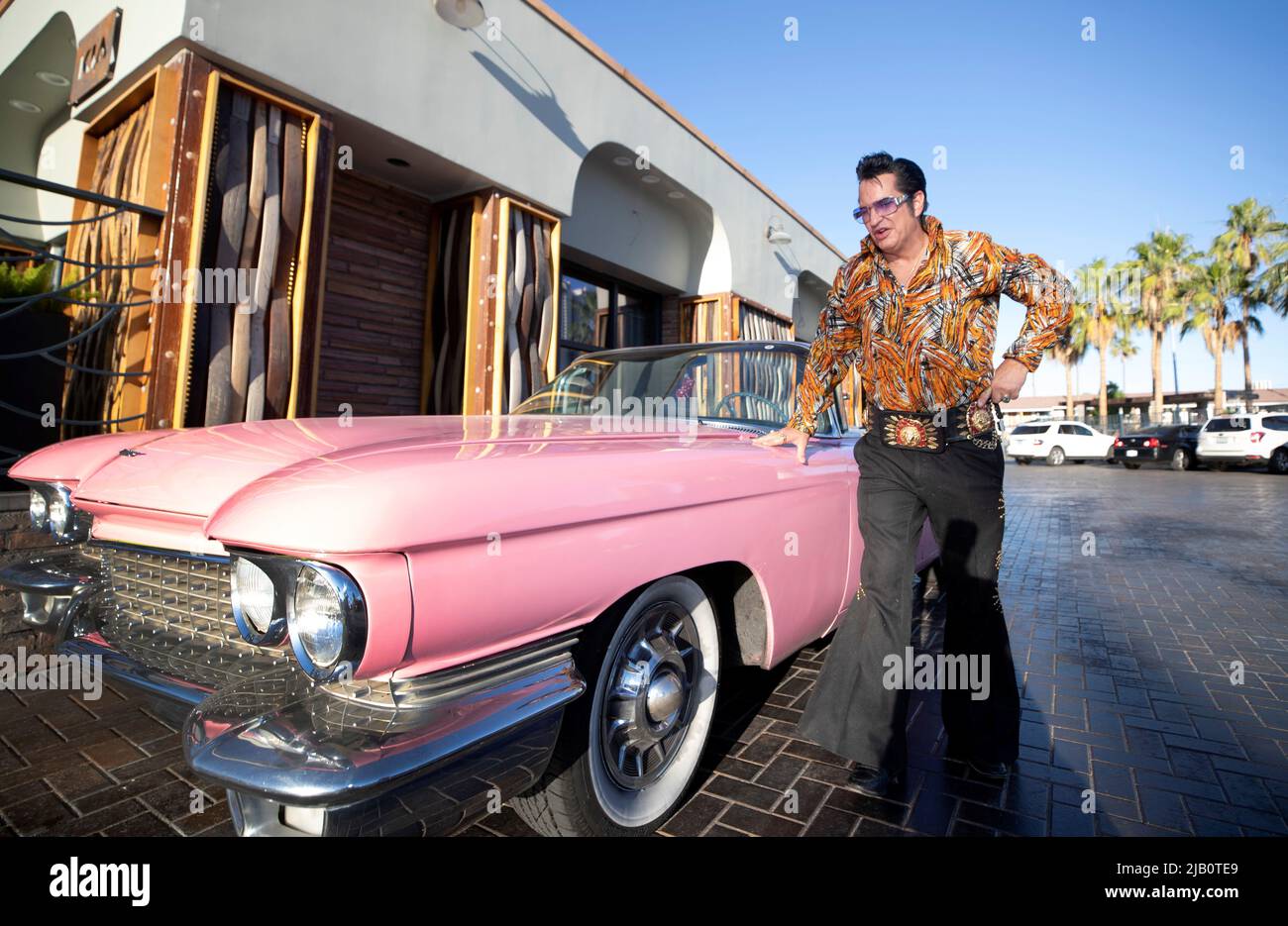 Elvis Presley tribute artist Jesse Garon arrives to officiate a marriage vow renewal ceremony at Little Chapel of Hearts in Las Vegas, Nevada, U.S. June 1, 2022.  REUTERS/Steve Marcus Stock Photo