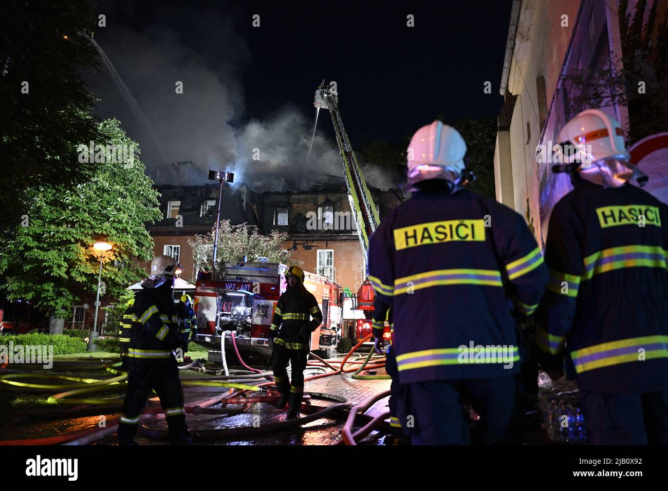 Roztoky, Czech Republic. 01st June, 2022. A devastating fire of the Alzheimer centre in Roztoky, near Prague, Czech Republic, has claimed over 50 injured, on June 1, 2022. Credit: Michal Kamaryt/CTK Photo/Alamy Live News Stock Photo